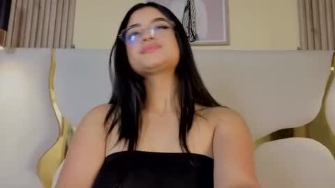 Snapshot of amyjoness__ chatting on 07-01-26, 12:18 Amy online show from 07-01-26, 12:18