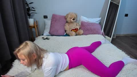 amymilson online show from 12-19-24, 07:18