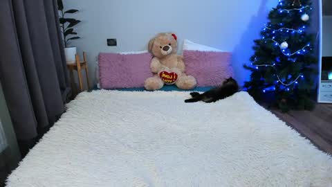 amymilson online show from 12-28-24, 07:22