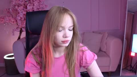 Amy online show from 04-03-26, 05:16