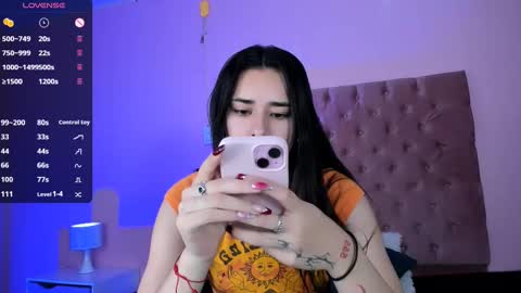 Amy ... Nice to meet u   thumb up me please its important online show from 03-03-25, 04:58