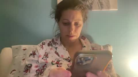 Amy Smilez online show from 12-23-24, 04:12