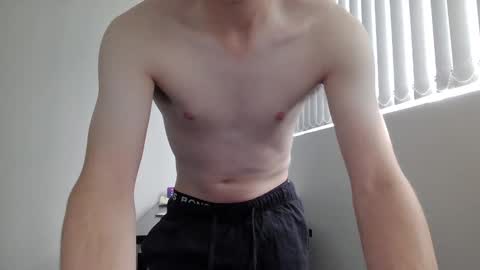 Snapshot of amystery11 chatting on 02-10-25, 03:46 Julian online show from 02-10-25, 03:46