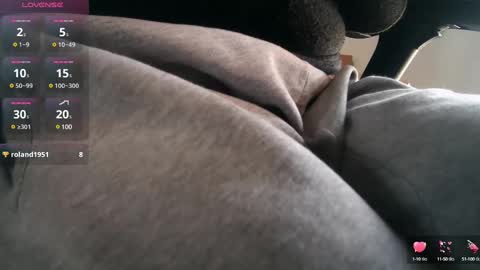 A online show from 03-10-25, 12:04