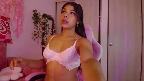 Snapshot of ana__grace chatting on 06-25-26, 05:12 Ana online show from 06-25-26, 05:12