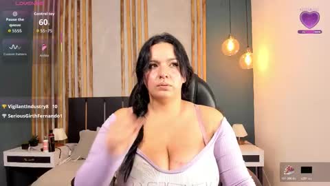 Ana Coral online show from 12-22-25, 04:09