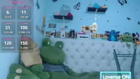 Snapshot of ana_loveee chatting on 06-11-26, 02:53 Ana lopez - Cameltoe girl online show from 06-11-26, 02:53