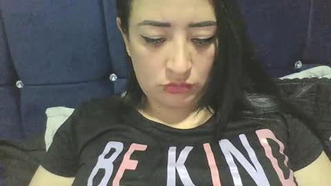 Snapshot of ana_lovexx2 chatting on 09-11-25, 01:39 Ana online show from 09-11-25, 01:39