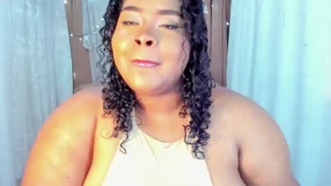 Snapshot of ana_off_alana chatting on 02-05-26, 09:19 Ana online show from 02-05-26, 09:19