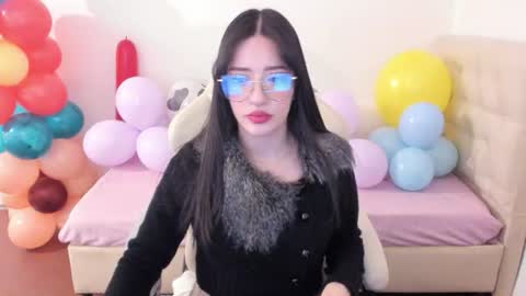 Im anna but you can call me as you want online show from 06-18-26, 08:46