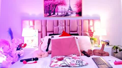 anaa_bellaa online show from 11-11-25, 12:27