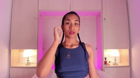 anaacollins_ online show from 11-07-25, 11:32