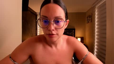 Anabel online show from 12-18-25, 05:30