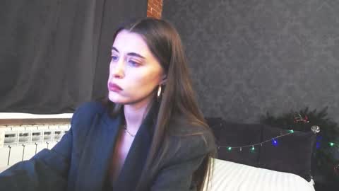 Anna online show from 12-17-25, 02:23