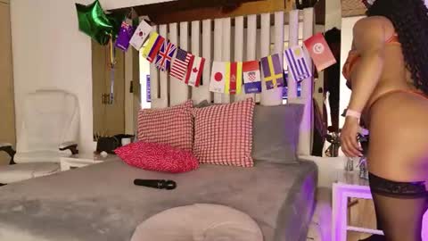 Anabella  online show from 07-17-26, 11:06