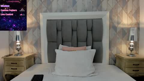 Snapshot of anais_cooper chatting on 01-10-25, 11:43 online show from 01-10-25, 11:43