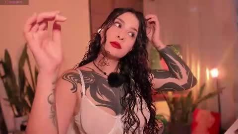 Snapshot of anakedartist chatting on 07-22-26, 03:48 Mariana online show from 07-22-26, 03:48