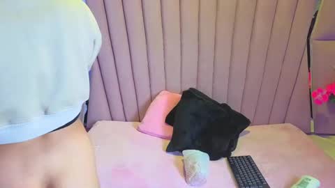 Snapshot of anales_deep_69 chatting on 12-02-25, 11:04 AbbyAndAntonela online show from 12-02-25, 11:04