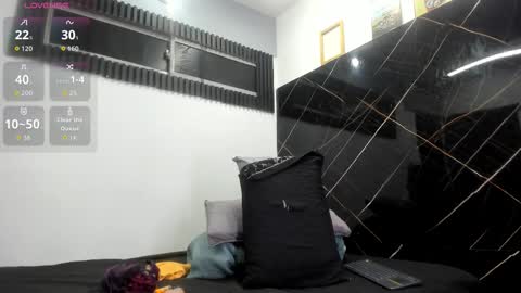 Analia smith online show from 01-11-26, 04:06