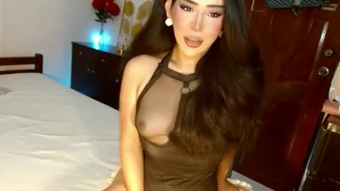Snapshot of analordgoddessxx chatting on 04-26-26, 11:13 Thena online show from 04-26-26, 11:13