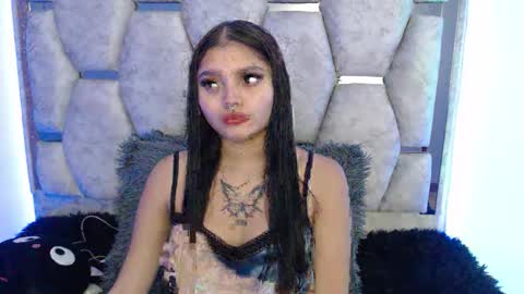 Snapshot of analymilles chatting on 03-30-26, 11:55 analymilles online show from 03-30-26, 11:55