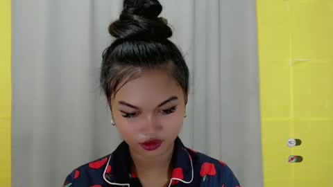 Snapshot of anaruru_ chatting on 01-11-25, 11:34 ANA online show from 01-11-25, 11:34