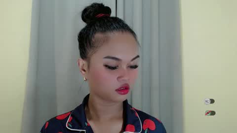 Snapshot of anaruru_ chatting on 02-11-25, 05:07 ANA online show from 02-11-25, 05:07