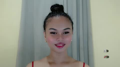 Snapshot of anaruru_ chatting on 02-15-25, 09:59 ANA online show from 02-15-25, 09:59