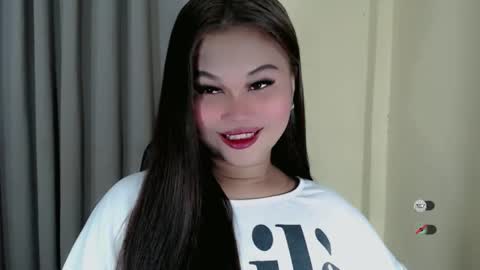 Snapshot of anaruru_ chatting on 10-14-25, 06:58 ANA online show from 10-14-25, 06:58