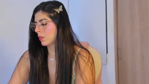 Anastacia online show from 02-17-26, 04:42