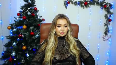 Snapshot of anastacyyellig chatting on 12-14-24, 03:40 anastacyyellig online show from 12-14-24, 03:40