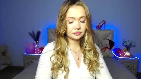 Snapshot of anastacyyellig chatting on 01-18-25, 04:04 anastacyyellig online show from 01-18-25, 04:04