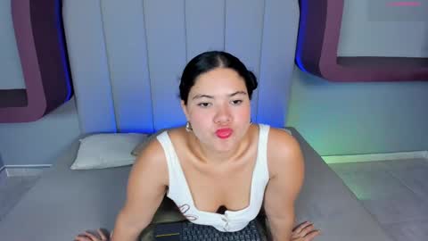 Snapshot of anastasiadelrey_ chatting on 09-15-25, 07:25 Anastasia Del Rey online show from 09-15-25, 07:25