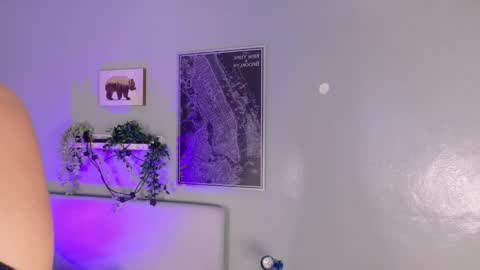 Kendra  online show from 04-12-26, 11:26