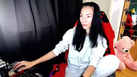 Snapshot of anaxsin chatting on 10-15-25, 09:42 sweetSin online show from 10-15-25, 09:42