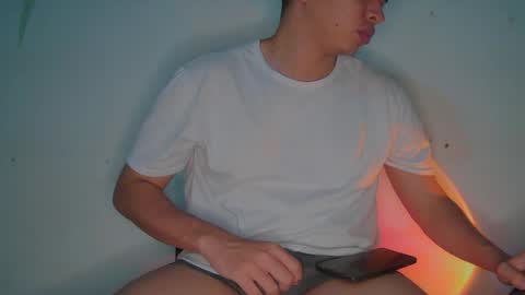 Snapshot of ancoder2912 chatting on 05-27-26, 05:37 Andres online show from 05-27-26, 05:37