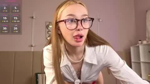 Snapshot of andarna chatting on 05-01-26, 10:09 im Andarna dont forget give me thumbs up online show from 05-01-26, 10:09
