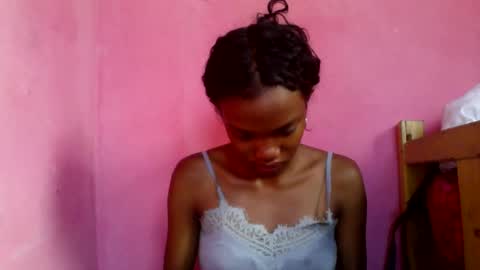 Snapshot of andohh237973 chatting on 02-19-26, 05:25 andohh237973 online show from 02-19-26, 05:25