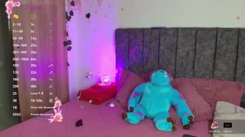Snapshot of andra_rosse chatting on 07-05-26, 08:16 Andra de la Rosse online show from 07-05-26, 08:16