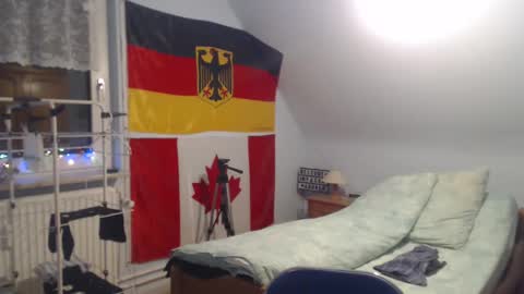 Snapshot of andre124231 chatting on 12-05-24, 09:06 Andre online show from 12-05-24, 09:06