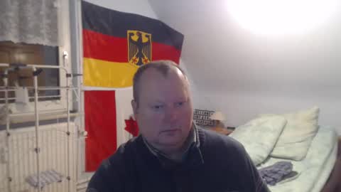 Snapshot of andre124231 chatting on 12-10-24, 05:44 Andre online show from 12-10-24, 05:44