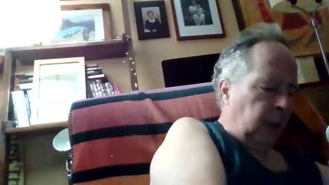 Snapshot of andre6045 chatting on 02-03-26, 11:43 andre6045 online show from 02-03-26, 11:43