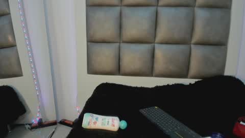 andrea_brunette_ online show from 09-14-25, 12:26