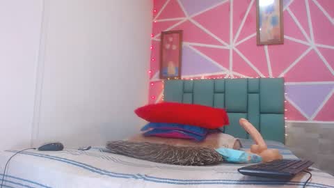 andrea ospina1 online show from 01-10-25, 12:26