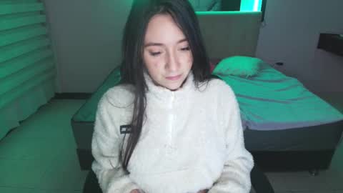 Andrea Ramos online show from 02-27-25, 03:25