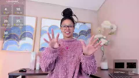 Andrea Zoelins online show from 06-19-26, 02:43