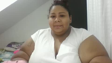 Snapshot of andrealopez1607 chatting on 11-03-25, 02:02 andrea lopez online show from 11-03-25, 02:02