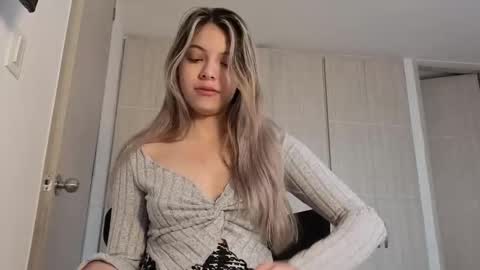 andreau 19 online show from 12-19-25, 01:40