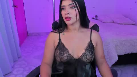 Snapshot of andreeart chatting on 04-28-26, 07:24 ig online show from 04-28-26, 07:24
