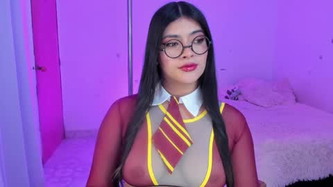 Snapshot of andreeart chatting on 05-20-26, 01:12 ig online show from 05-20-26, 01:12